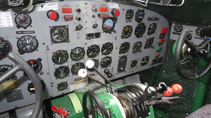 TF-NPK cockpit