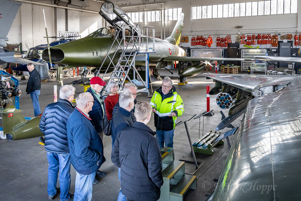 Rundvisning i Hangar 2